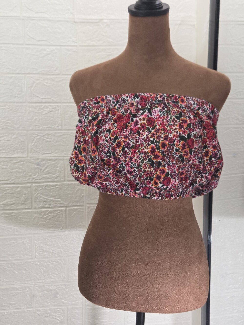TOPSHOP Floral Smocked Bandeau Crop Top - Pink Multi
